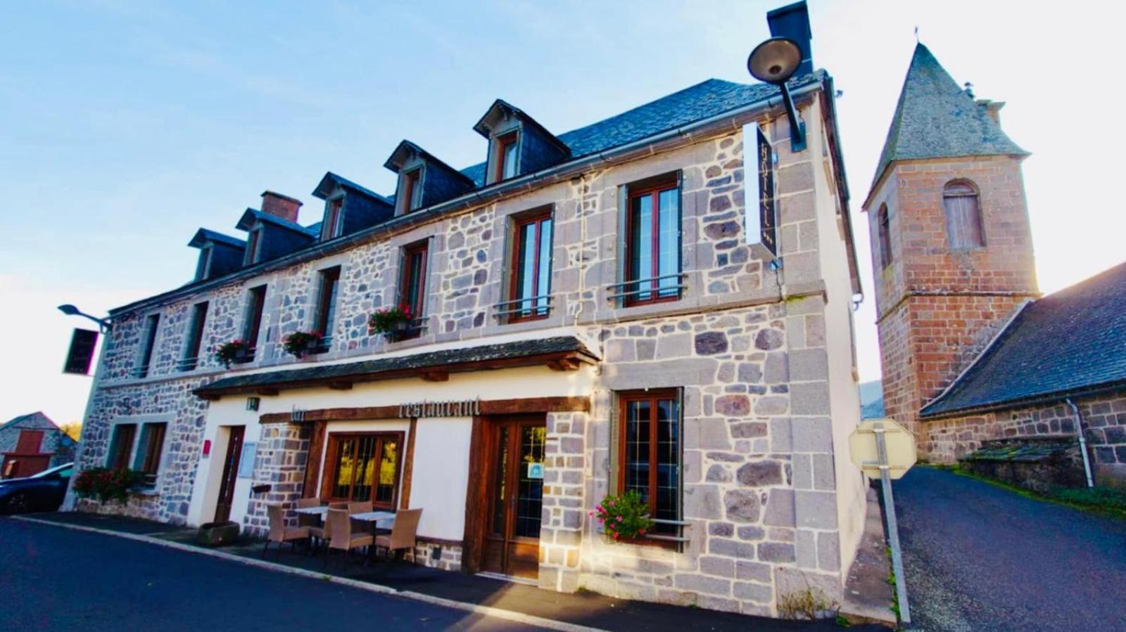 Hôtel Restaurant du Plomb du Cantal Murat (Cantal) Exterior foto